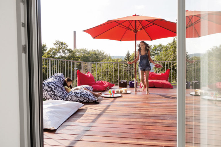 Terrasse mit Kindern