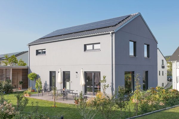 Haus mit Photovoltaikanlage