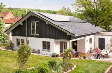 Moderner Bungalow mit Satteldach